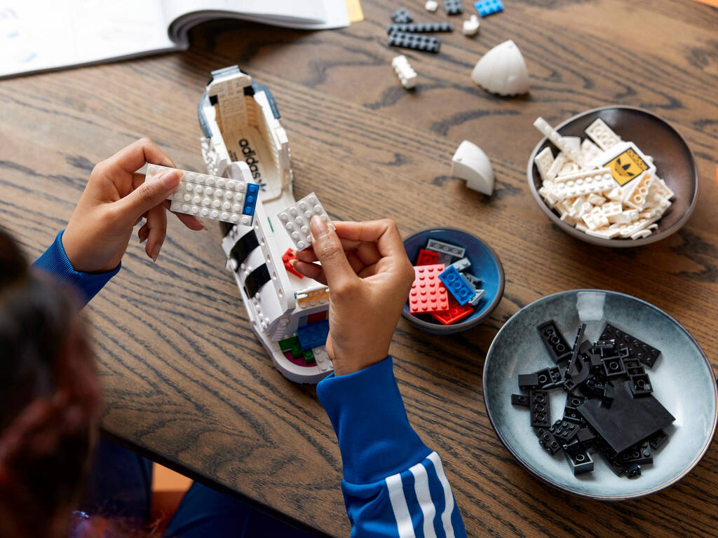 Lego Creator Expert Adidas Original Superstar Schuhset 10282